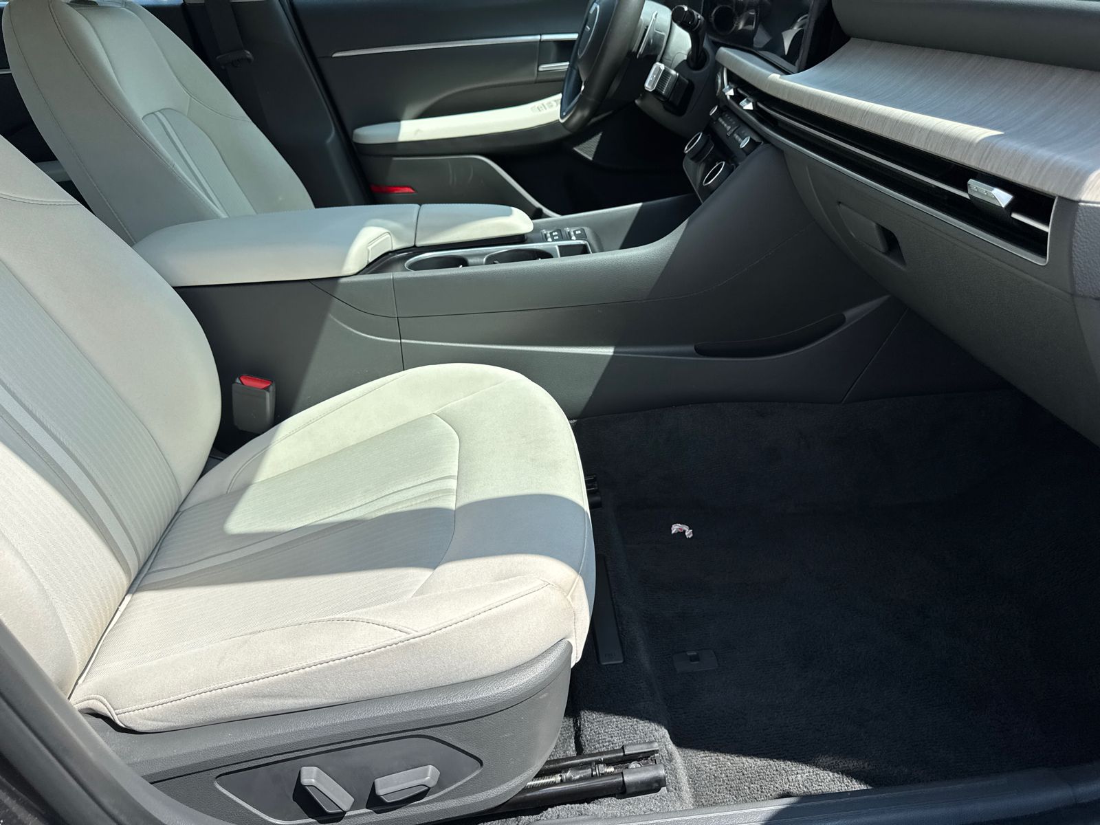 2024 Hyundai Sonata Hybrid SEL photo 13