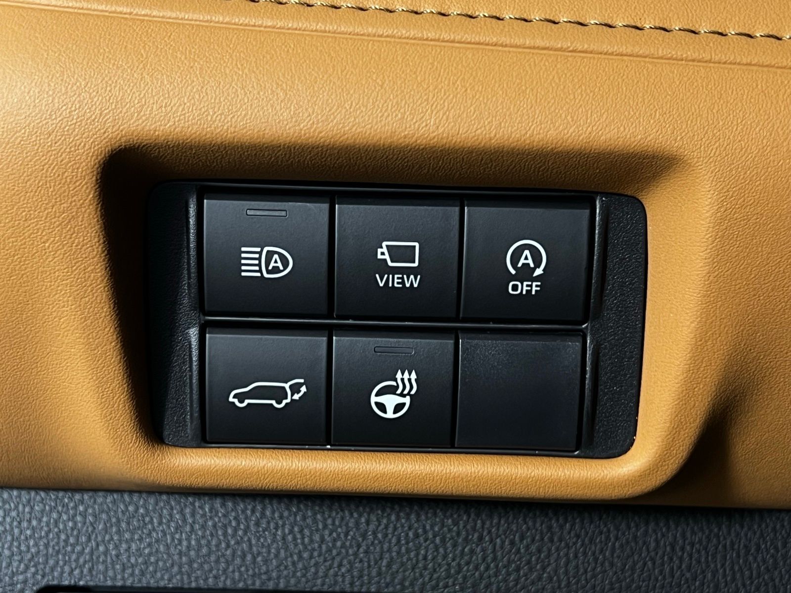 Thumbnail: 2025 Toyota Highlander - 20