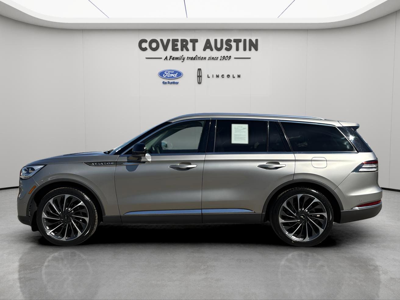 Used Car 2023 Lincoln Aviator  Reserve For Sale Under $50,000 In Austin, Texas