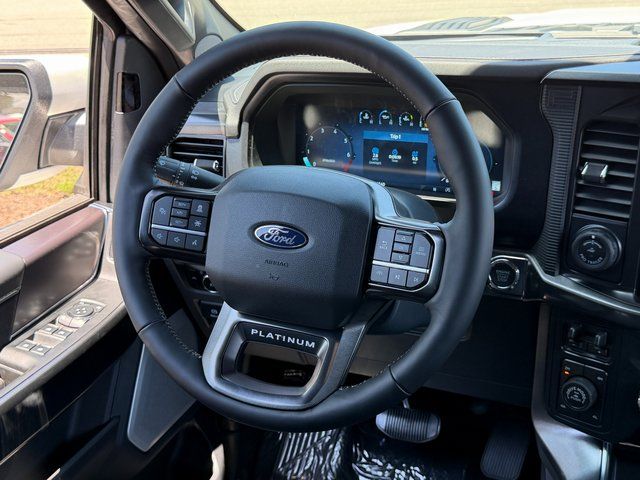 New 2026 Star White Metallic Tri-Coat Ford Platinum image 22