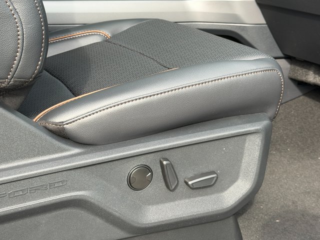New 2026 Star White Metallic Tri-Coat Ford Lariat image 12