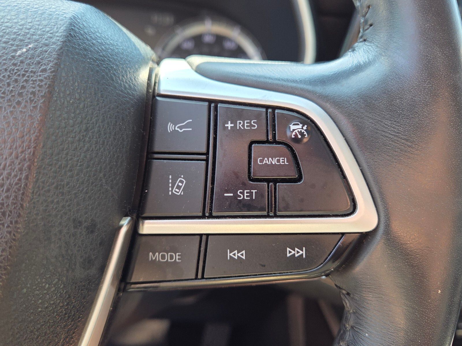 Used 2022 Midnight Black Metallic Toyota Bronze Edition image 28