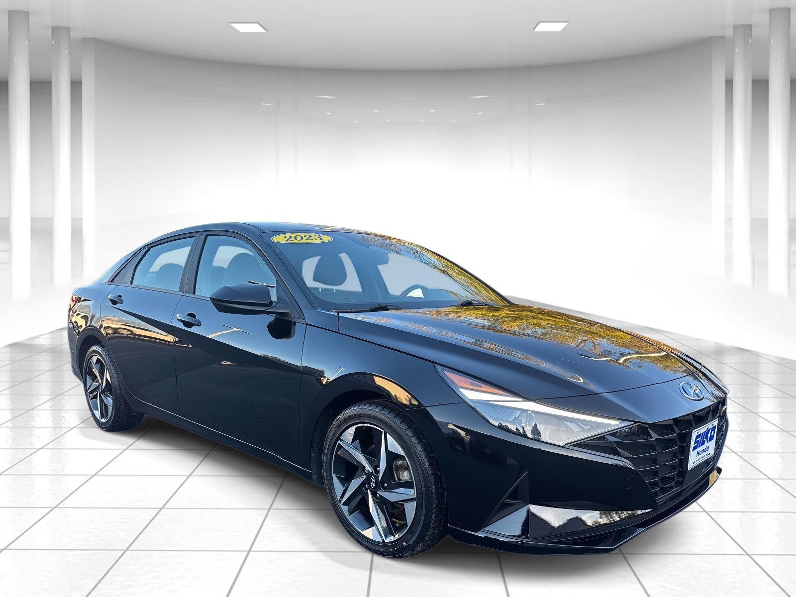 2023 Hyundai Elantra SEL FWD