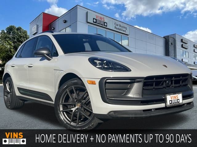 2023 Porsche Macan T