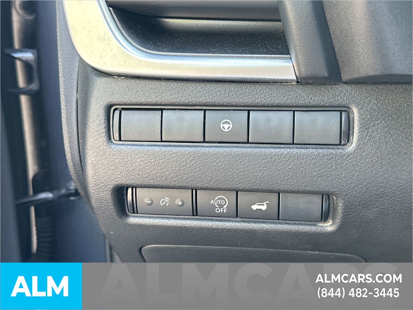Used 2025 Gray Nissan SV image 28