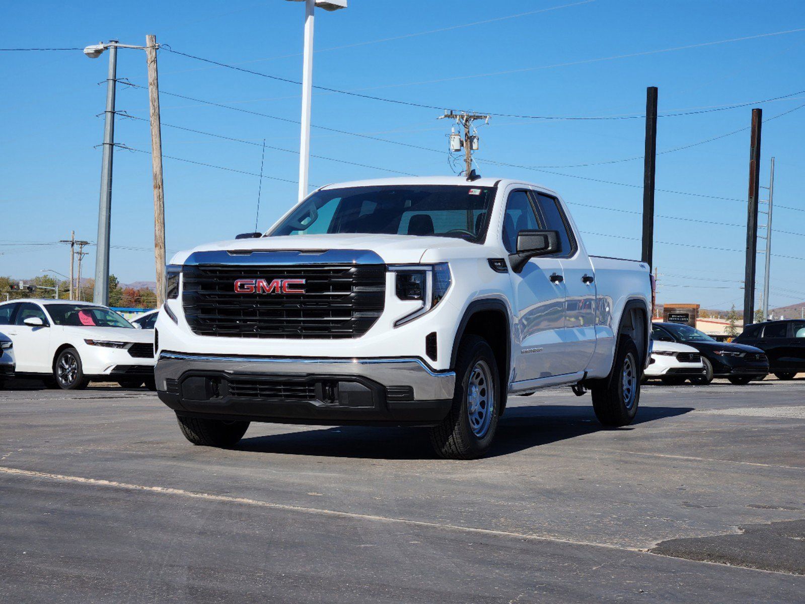 2025 GMC Sierra 1500 Pro 2