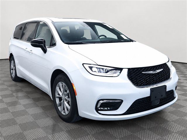 Bright White Clearcoat 2026 Chrysler Pacifica Minivan Front-Wheel Drive 9-Speed Automatic