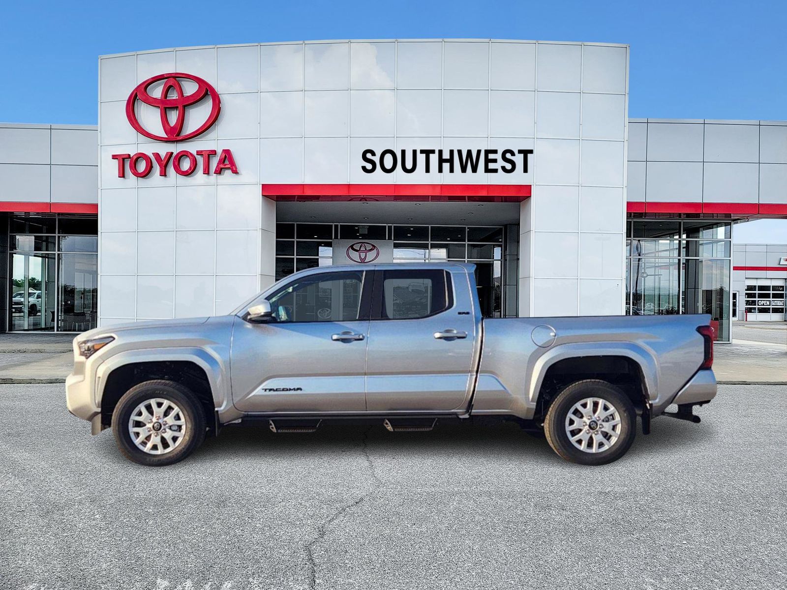 2024 Toyota Tacoma SR5 3