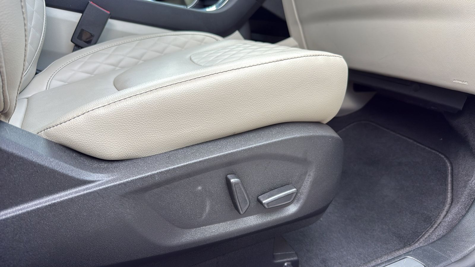 Used Car 2023 Ford Edge  Titanium For Sale Under $30,000 In Austin, Texas