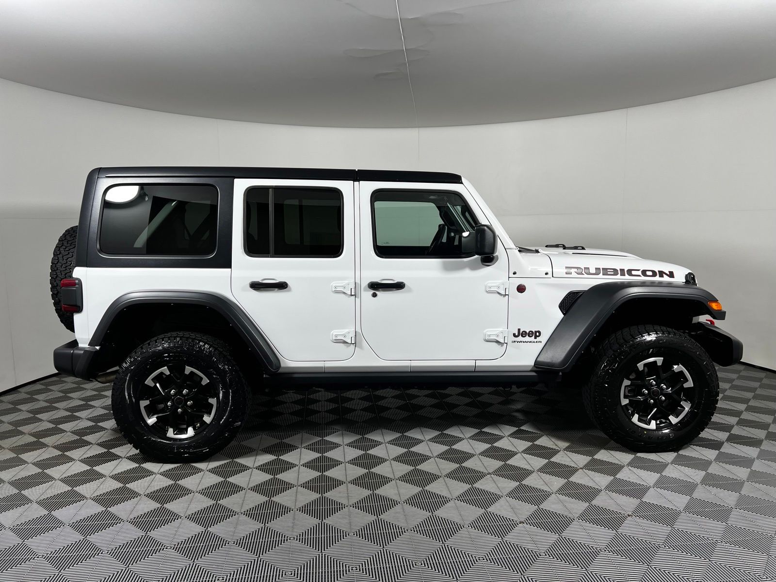 Thumbnail: 2025 Jeep Wrangler - 4