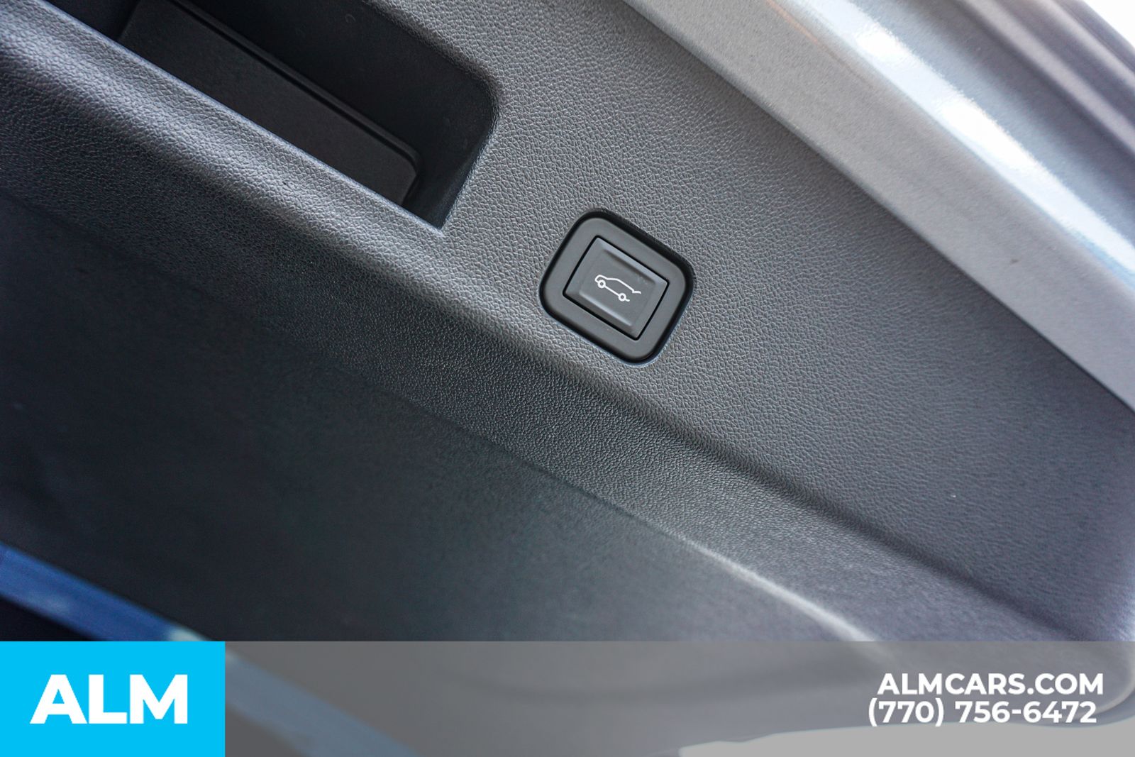 Used 2024 Gray Chevrolet RS image 29