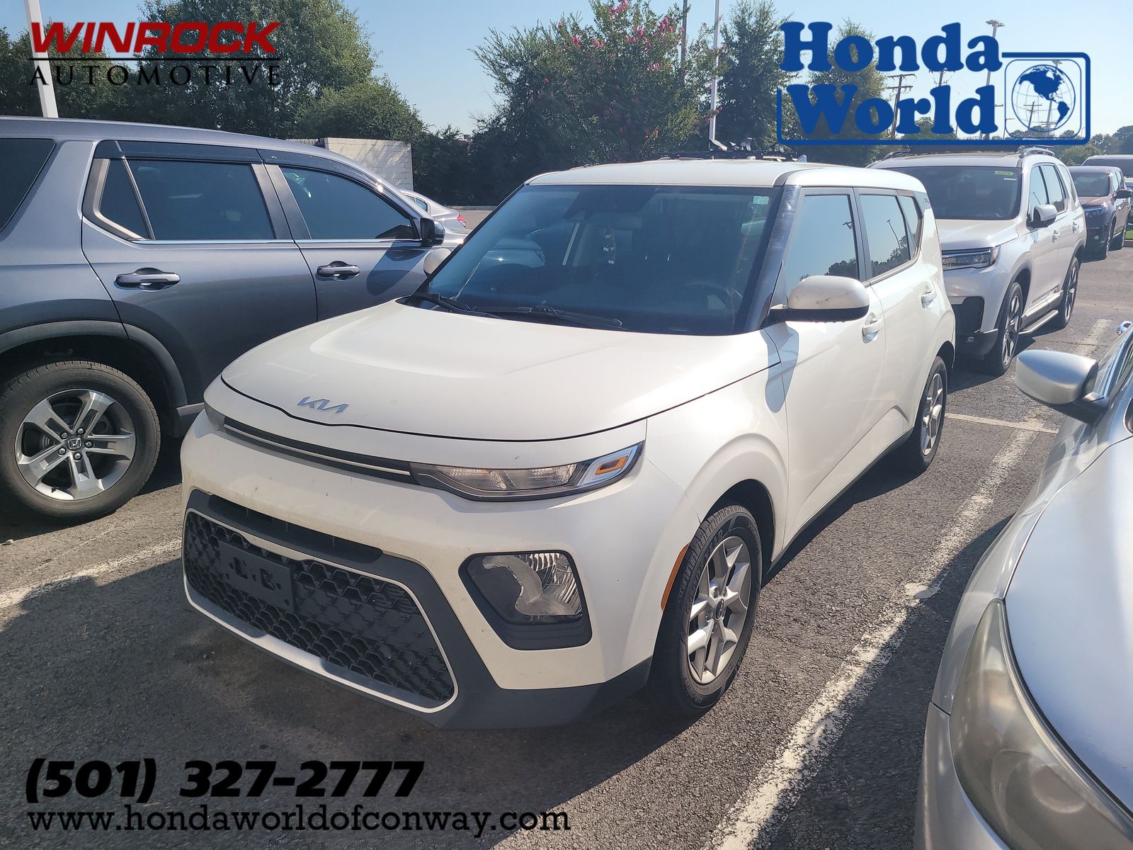 Snow White Pearl 2022 Kia Soul SUV / Crossover Front-Wheel Drive Continuously Variable Transmission