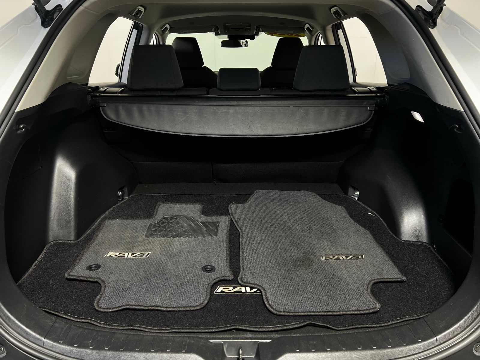 Thumbnail: 2024 Toyota RAV4 - 26