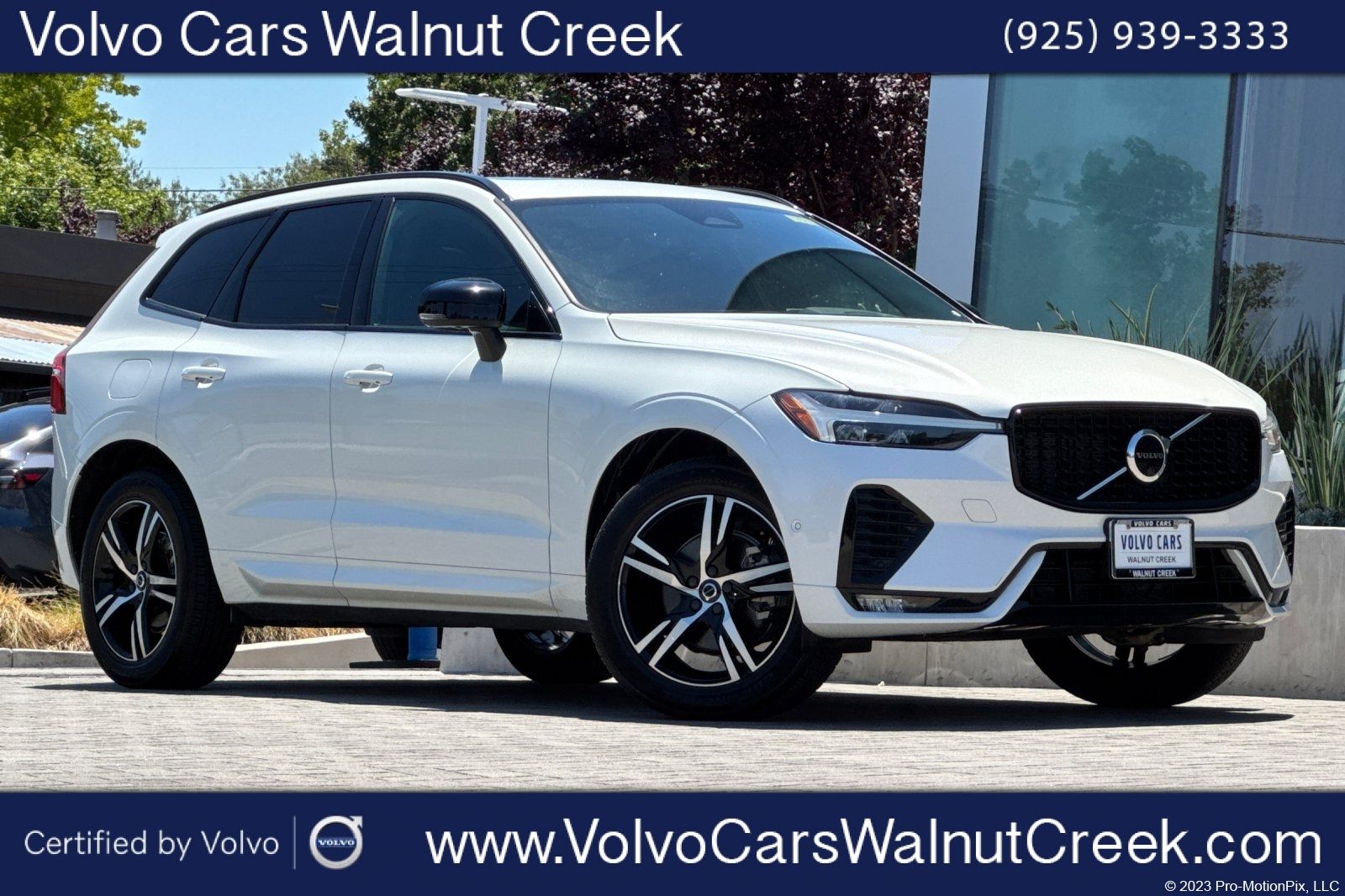 Crystal White Metallic 2022 Volvo XC60 SUV / Crossover All-Wheel Drive Automatic