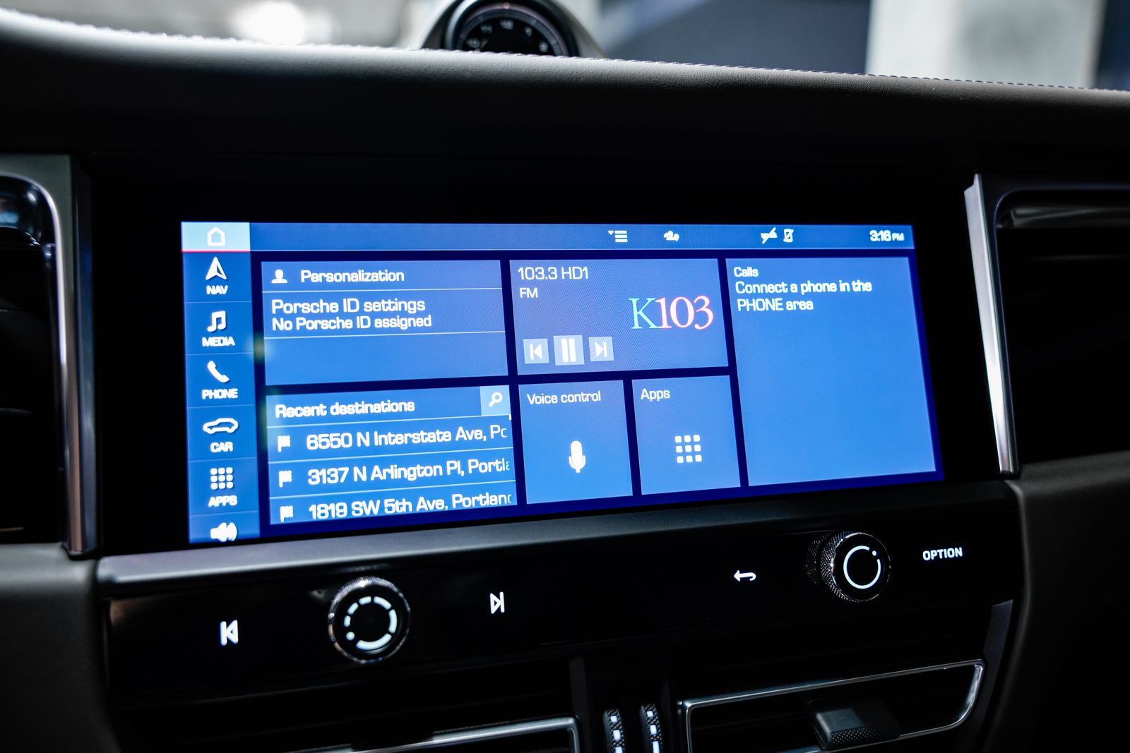 2024 Porsche Macan S — photo 14