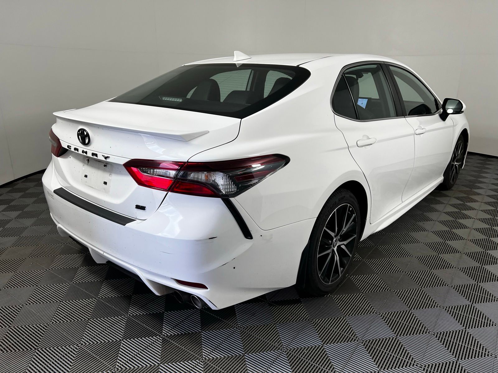 Thumbnail: 2023 Toyota Camry - 5