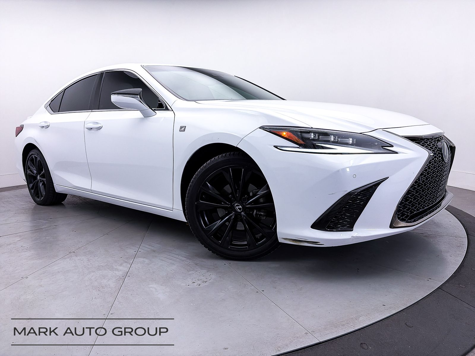 2023 Lexus ES 300h
