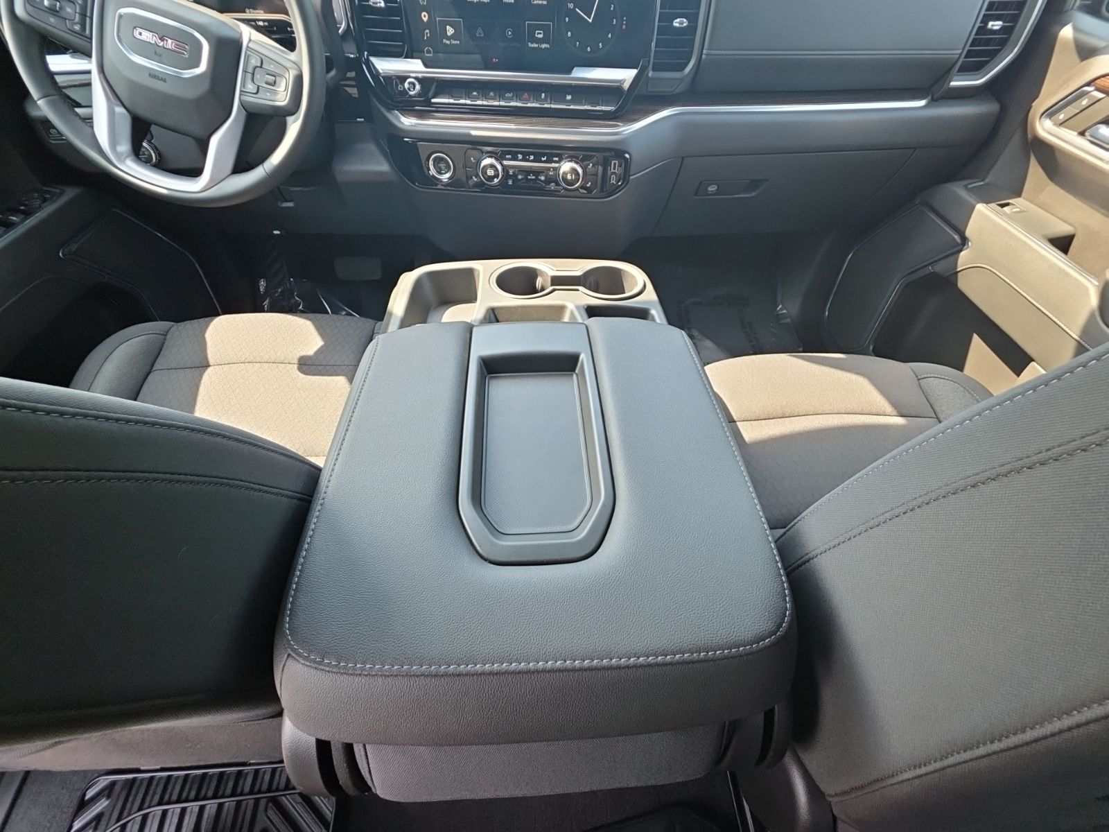 Used 2023 Brown GMC Elevation image 40