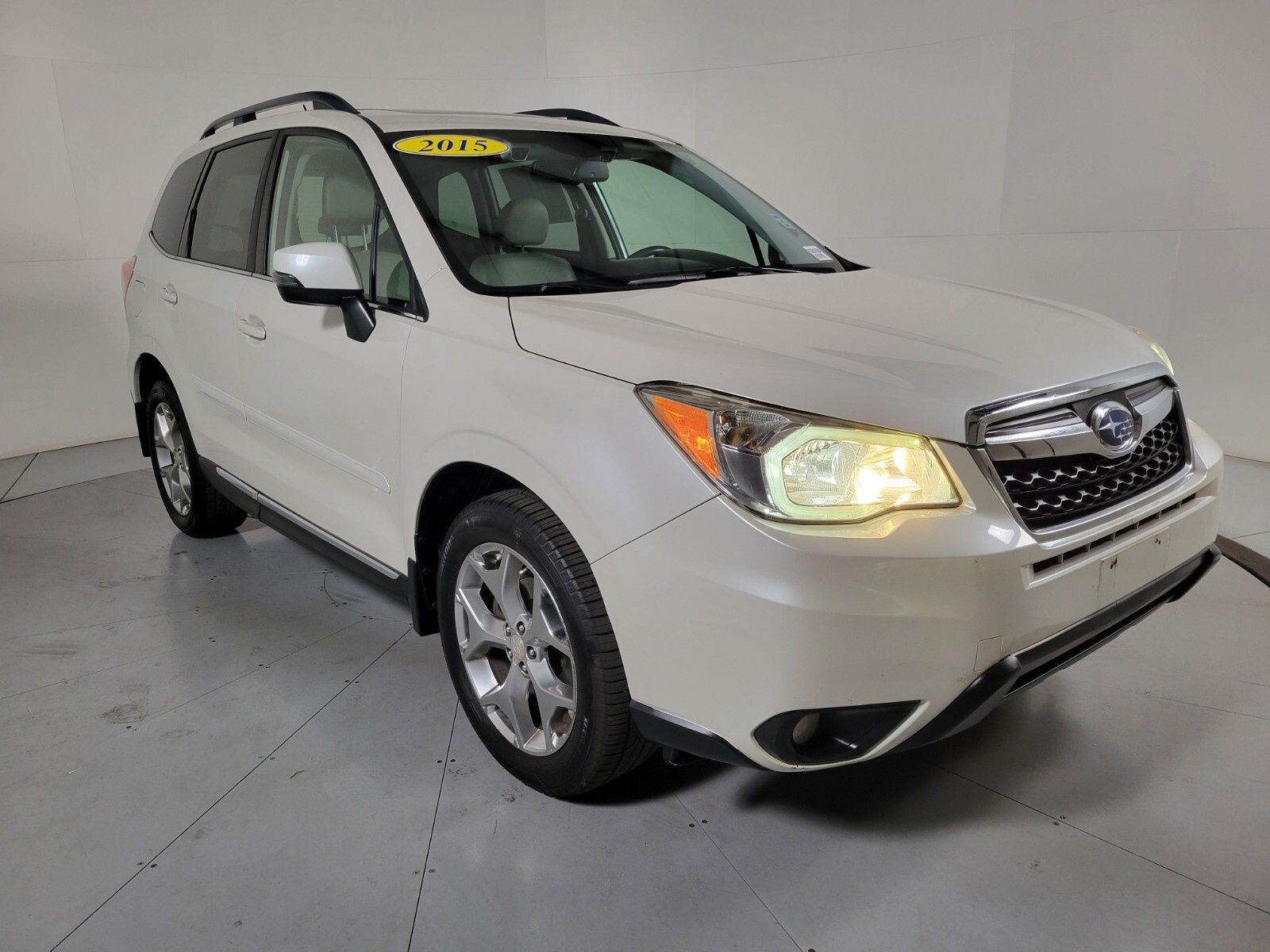 2015 Subaru Forester 2.5i Touring 2