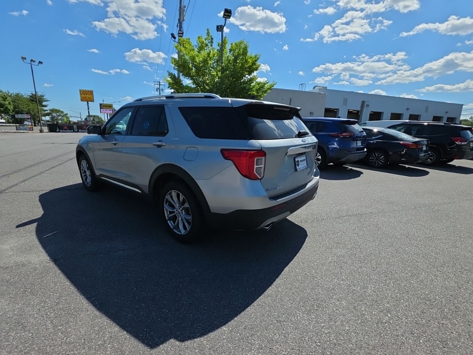 Used 2023 Silver Ford Limited image 5