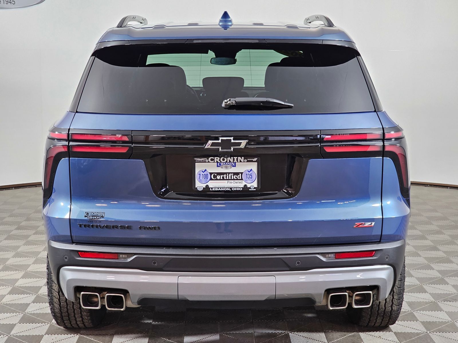 View vehicle photo 4