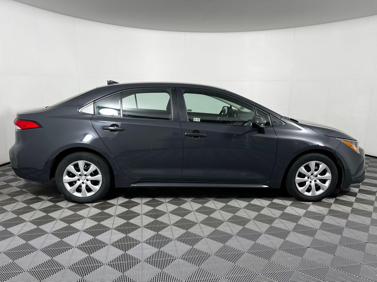 Thumbnail: 2024 Toyota Corolla - 4