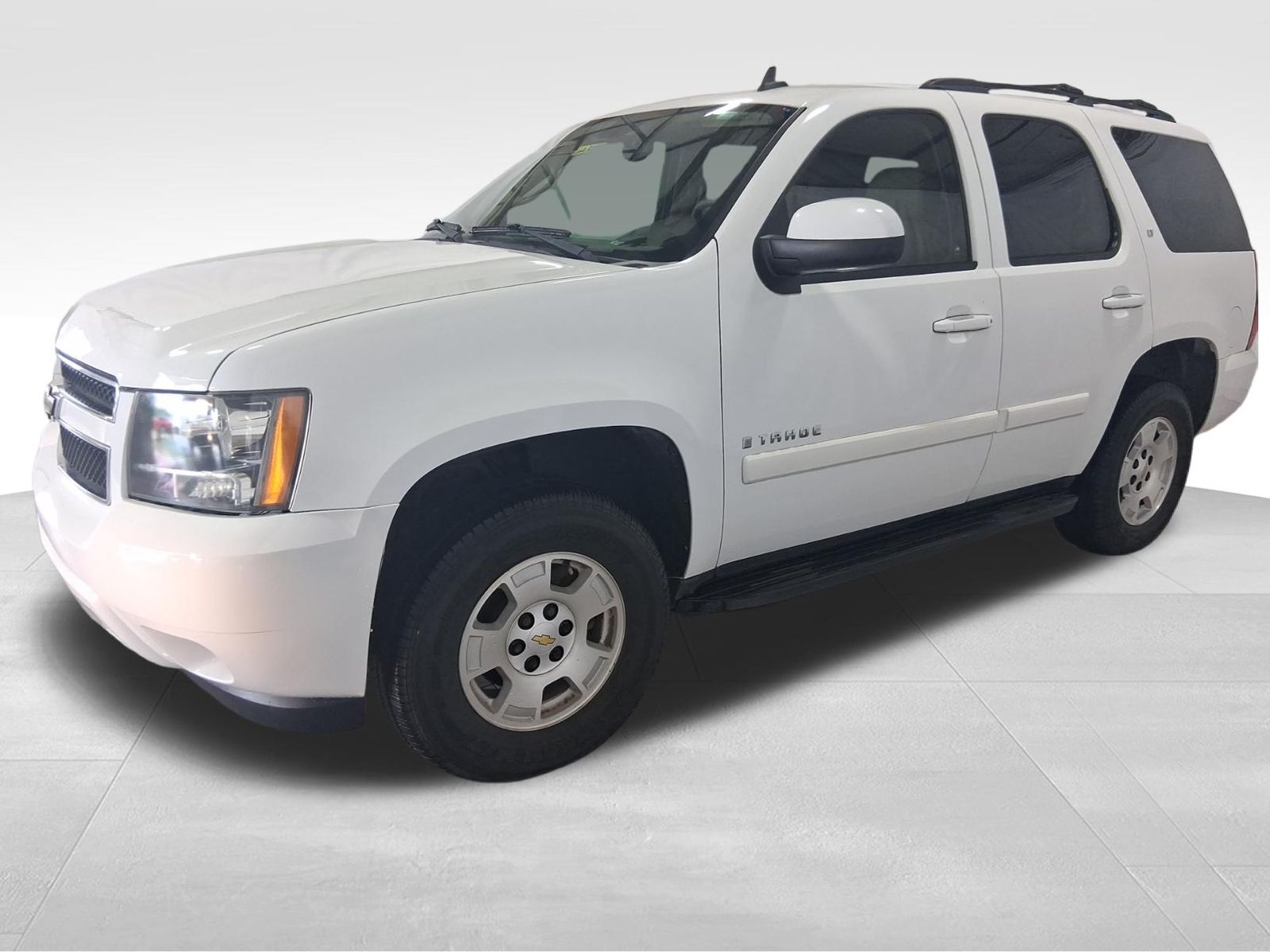 Summit White (Fleet) 2009 Chevrolet Tahoe 1LT RWD SUV / Crossover 4X2 6-Speed Automatic Overdrive
