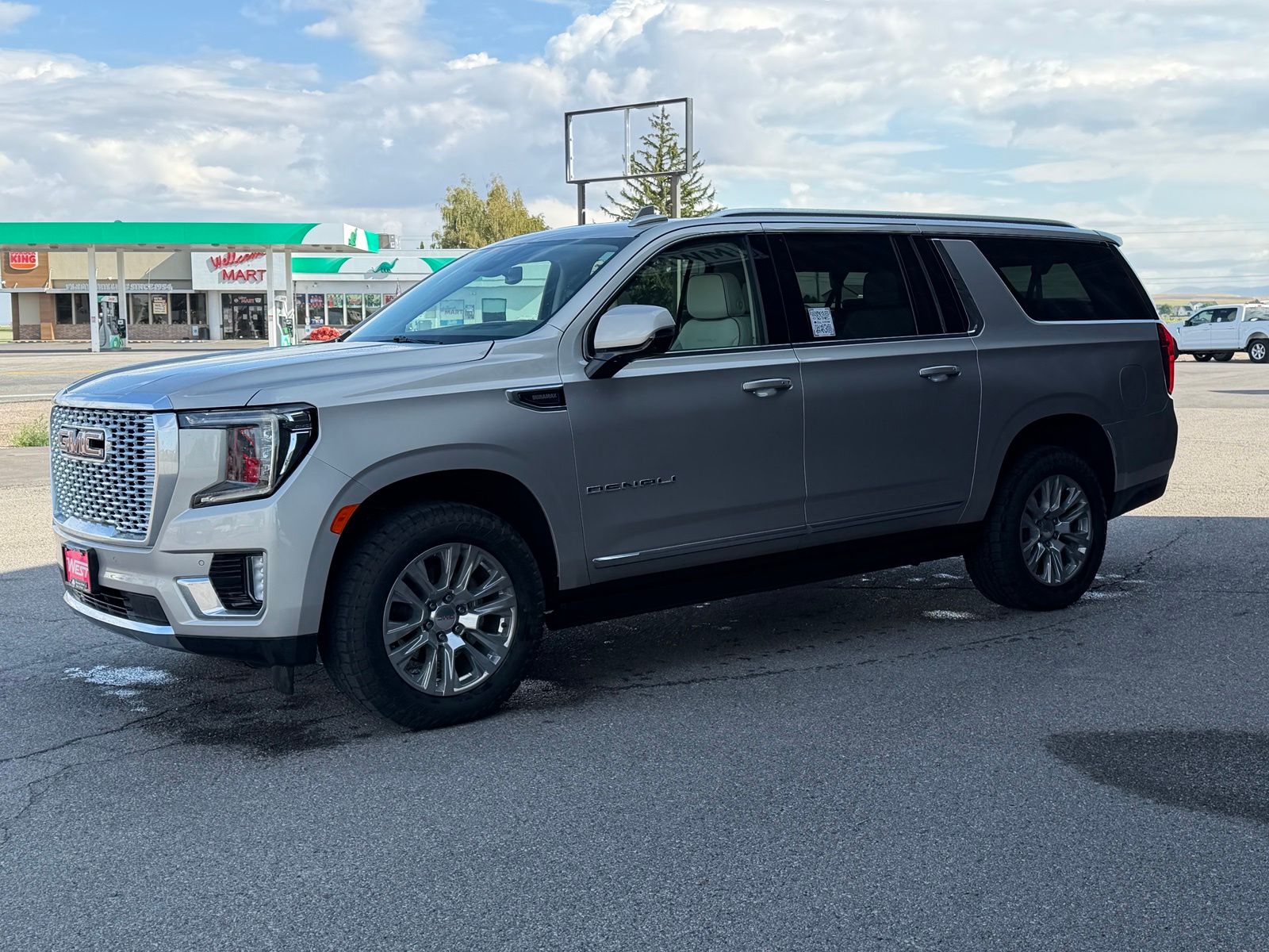 Used 2023 GMC Yukon XL SUV