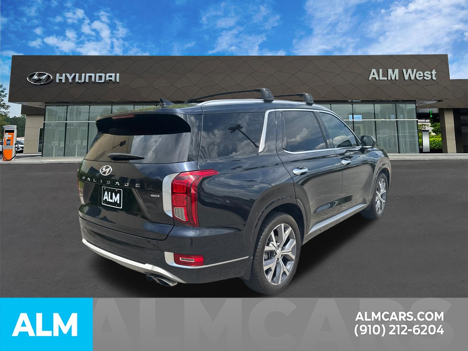Used 2021 Moonlight Hyundai Limited image 6