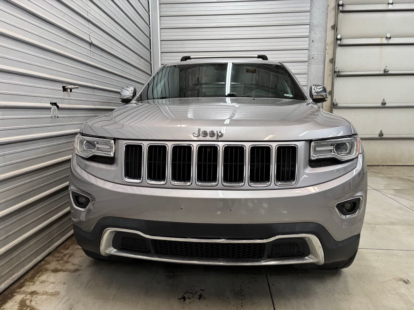 2016 Jeep Grand Cherokee Limited - Image 2