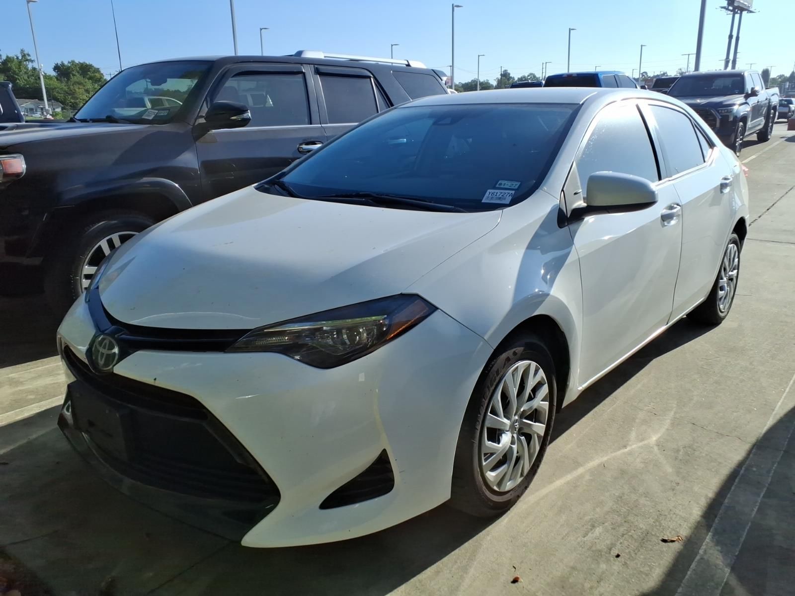 2018 Toyota Corolla LE White at Emmons Autoplex