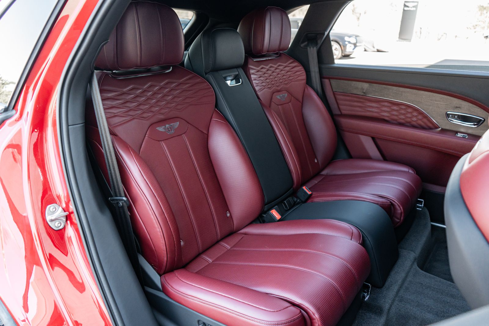 2024 Bentley Bentayga Azure - Photo 40