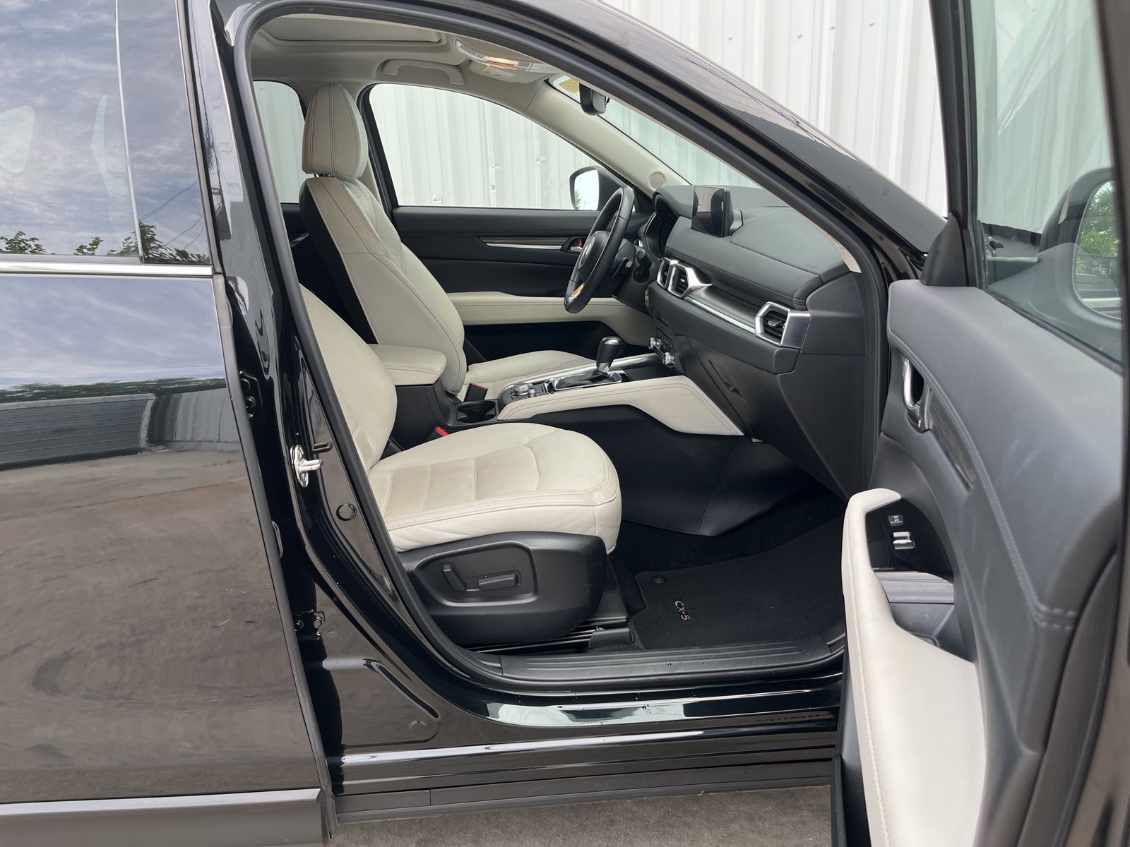 Used Car 2023 Mazda Cx-5  2.5 S Premium Package For Sale Under $30,000 In Austin, Texas