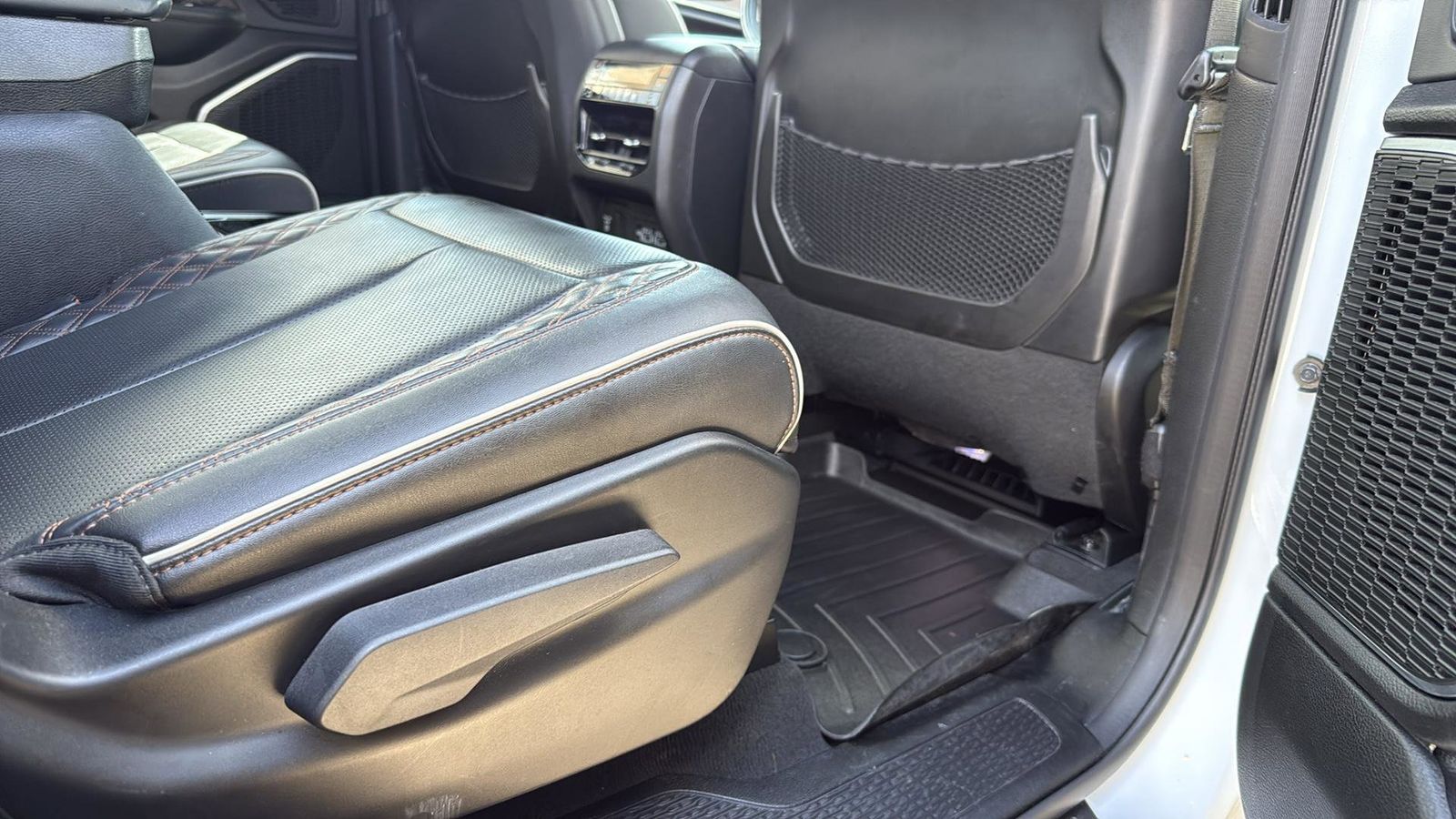 Used Car 2023 Jeep Grand Cherokee L  Summit For Sale Under $50,000 In Austin, Texas