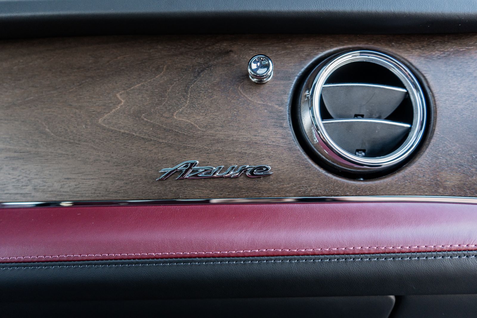 2024 Bentley Bentayga Azure - Photo 47