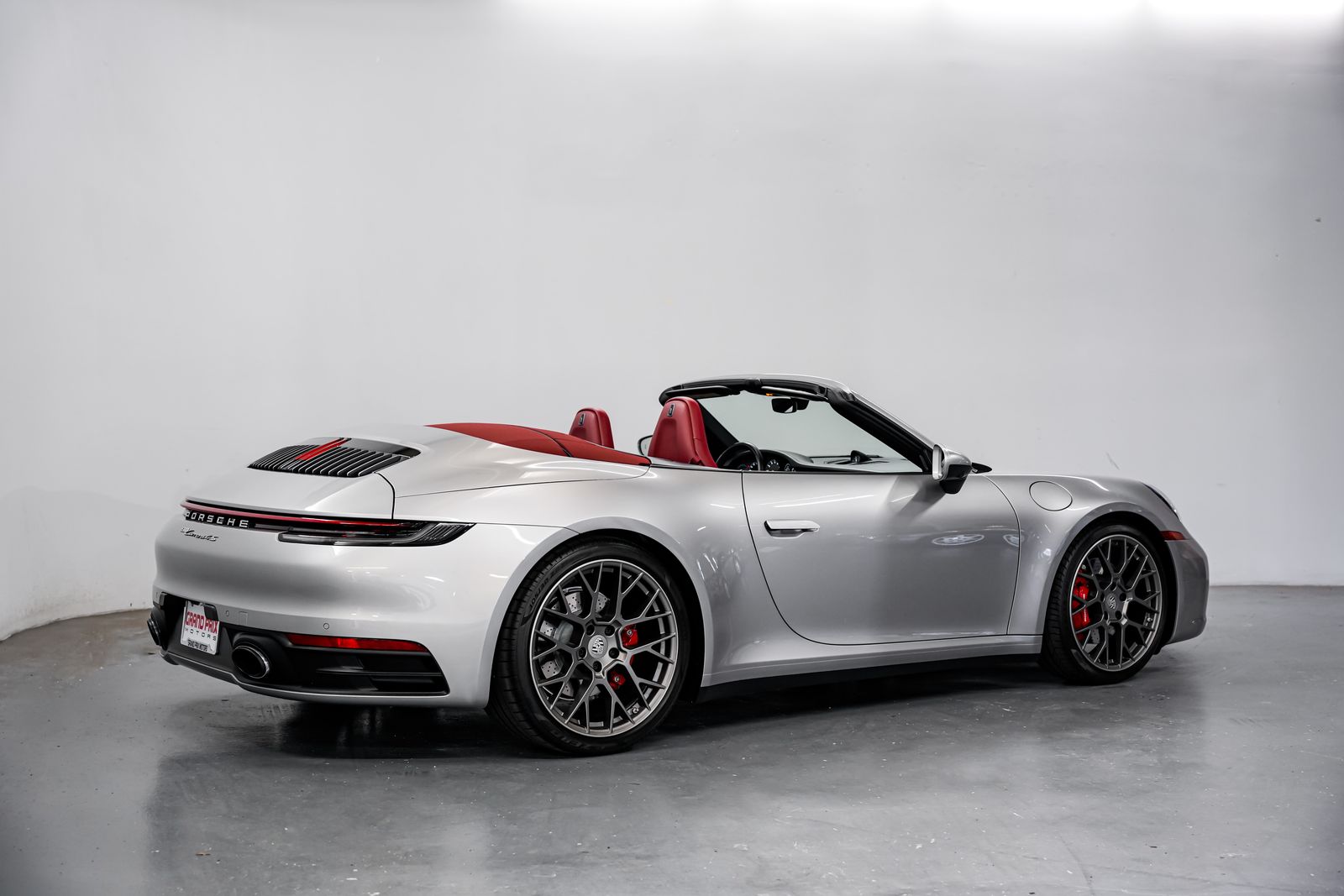 2021 Porsche 911 Carrera 4S — photo 2
