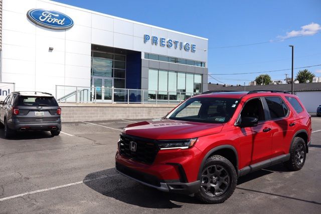 Radiant Red Metallic II 2024 Honda Pilot SUV / Crossover All-Wheel Drive Automatic