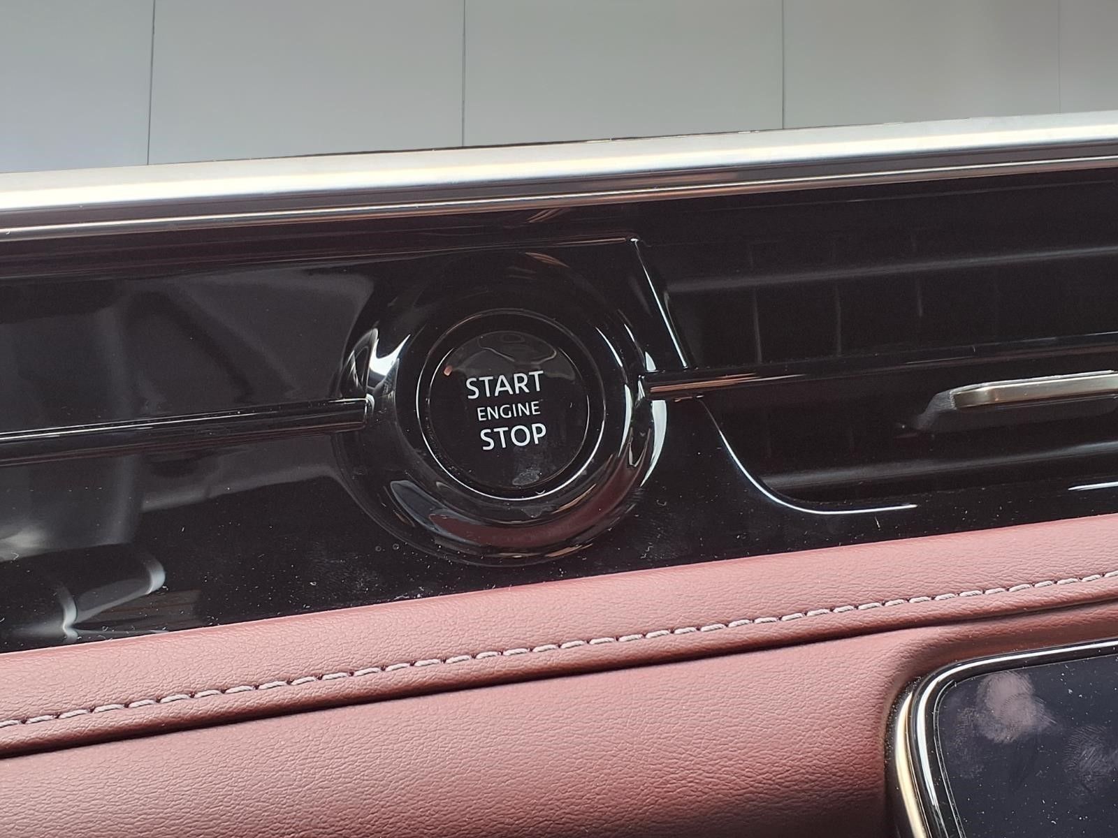 2025 INFINITI QX80 AUTOGRAPH Black at River Oaks CDJR