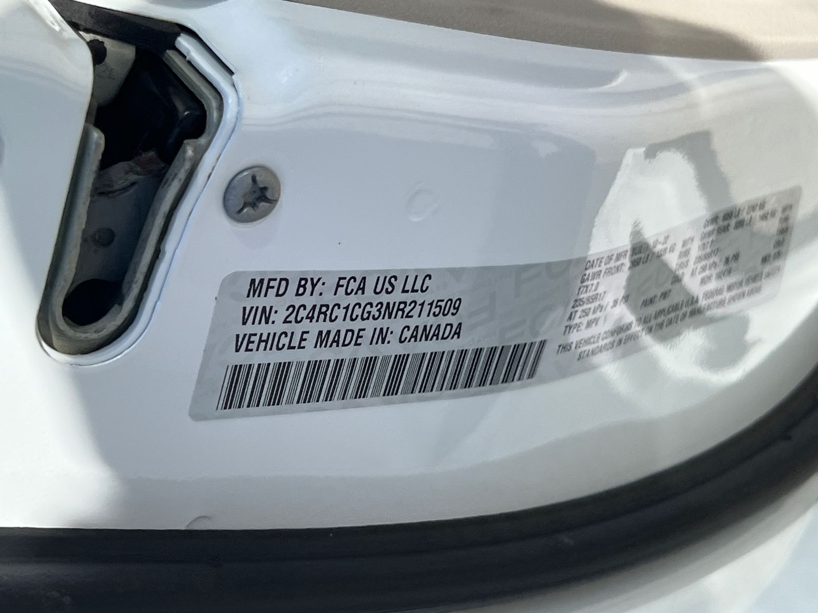 Used 2022 White Chrysler LX image 32