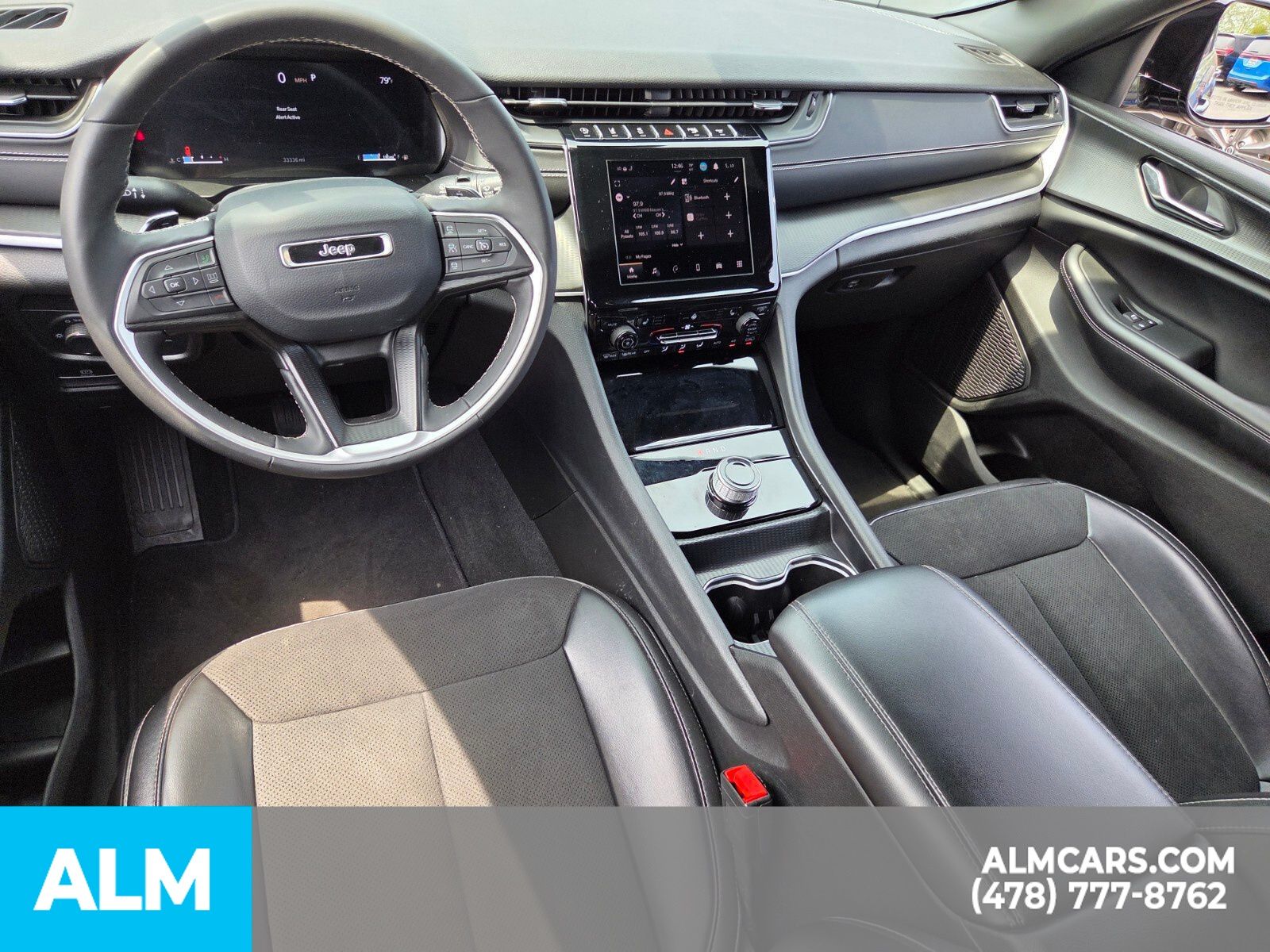 Used 2024 Gray Jeep Altitude image 11