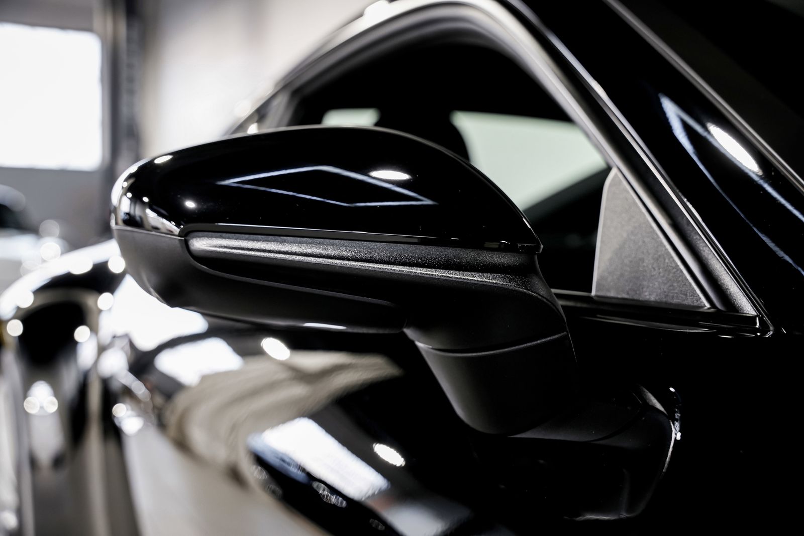 2022 Porsche 911 Carrera 4S — photo 39