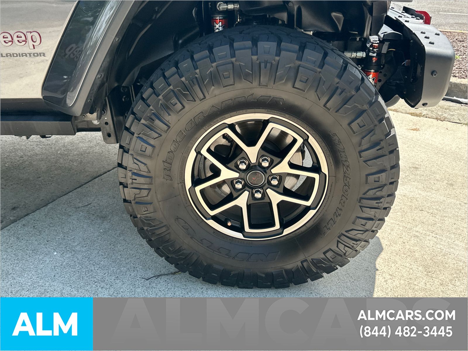 Used 2025 Gray Jeep Rubicon image 14