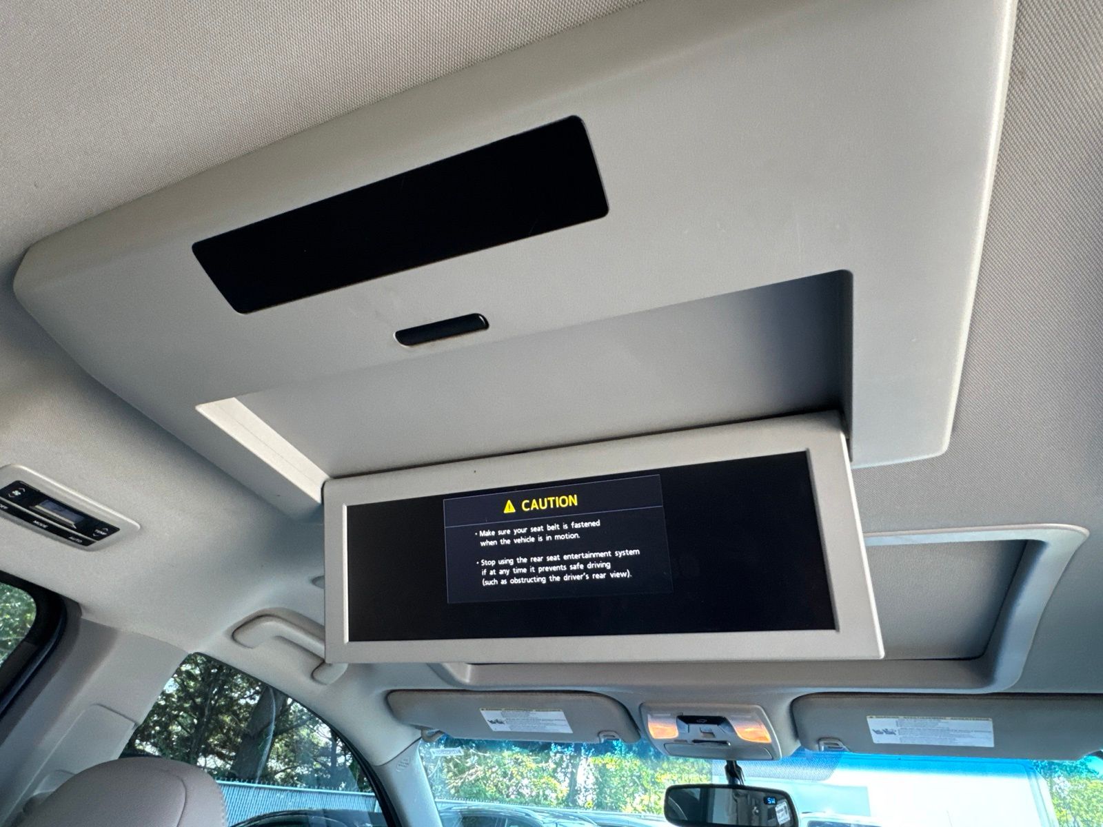 Used 2015 Shoreline Mist Toyota XLE Premium image 19