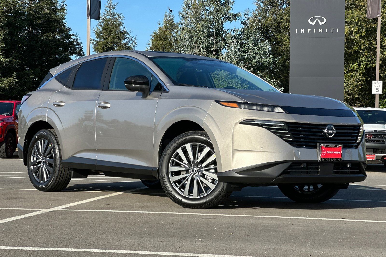 Champagne Silver Metallic 2026 Nissan Murano SL AWD SUV / Crossover All-Wheel Drive 9-Speed Automatic