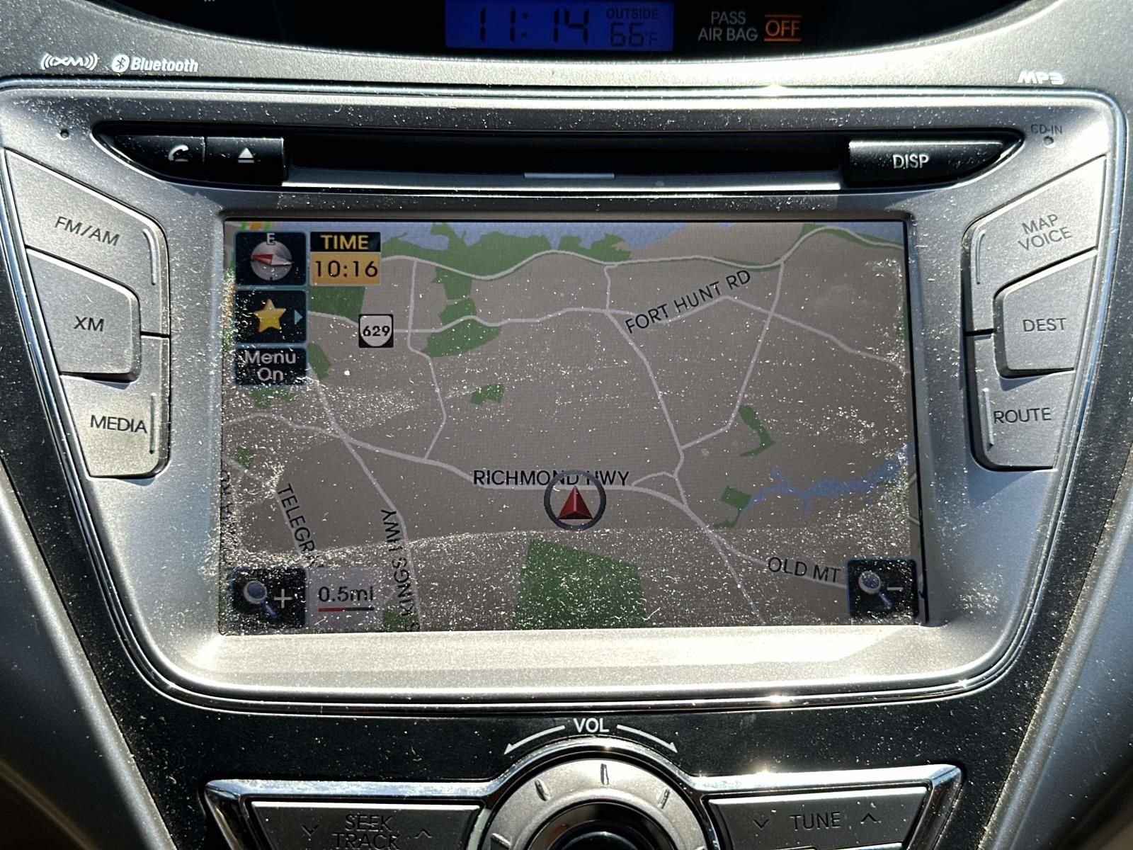 Used 2013 White Hyundai Limited image 5