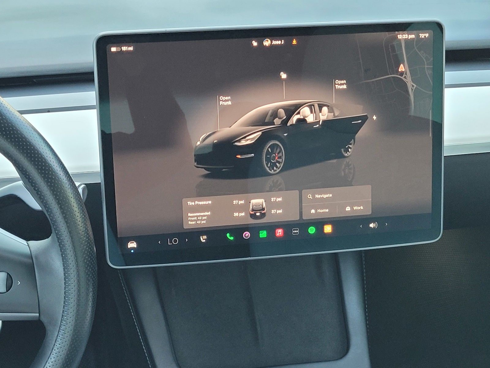 Used 2022  Tesla Performance image 15