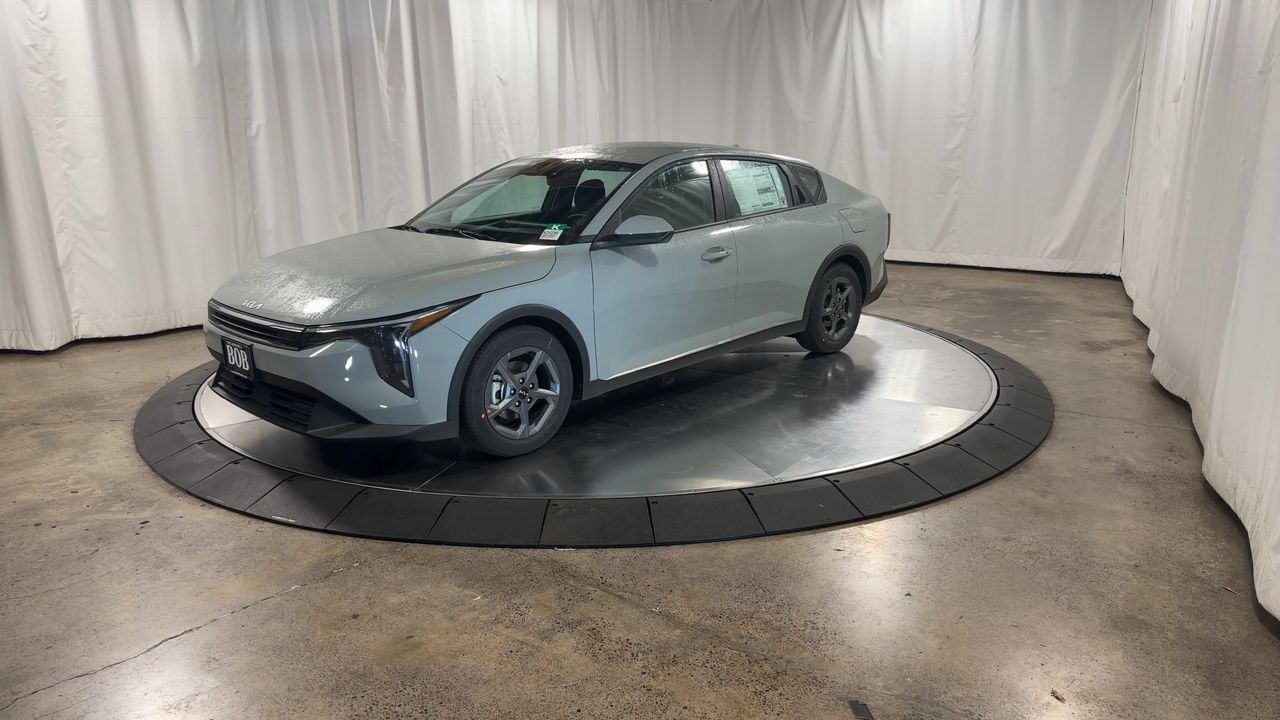 2025 Kia K4 LXS photo 5