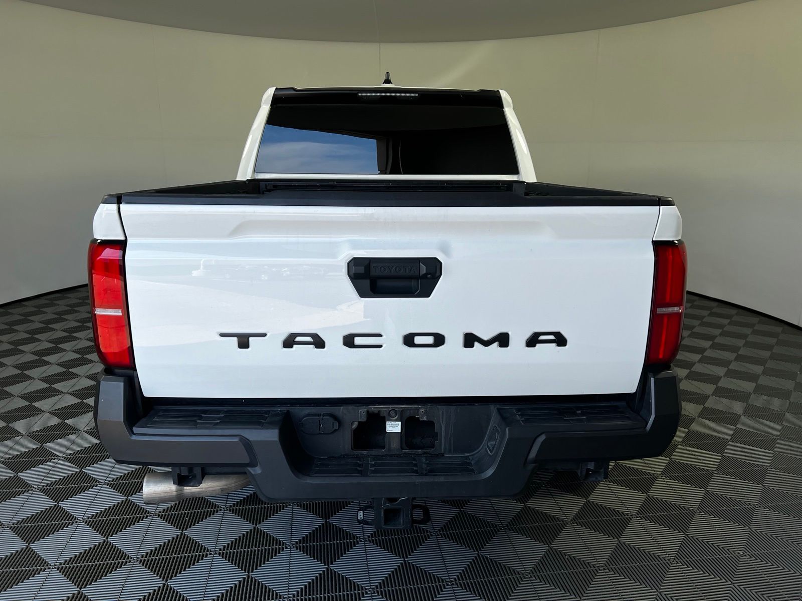 Thumbnail: 2025 Toyota Tacoma - 6
