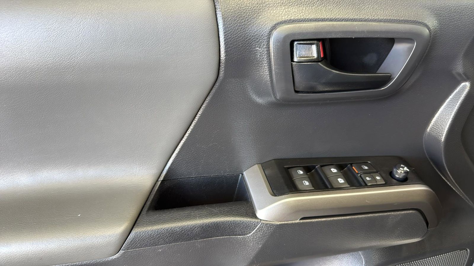 Used Car 2023 Toyota Tacoma  Sr5 For Sale Under $35,000 In Austin, Texas