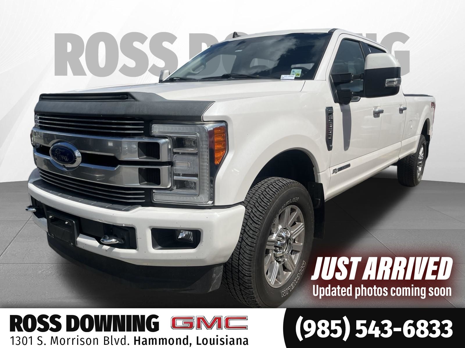White Platinum Clearcoat Metallic 2019 Ford F-350 Super Duty Pickup Truck Four-Wheel Drive 6-Speed Automatic